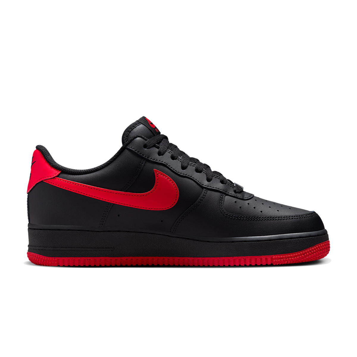 AF1 '07 Black / University Red - Black / Black / University Red - medial side